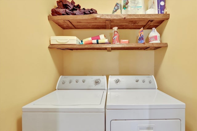 4629 Mix Way, Loon Lake, WA 99148 - laundry area featuring separate washer and dryer