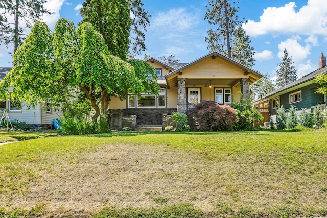 1107 W 19th Ave, Spokane, WA 99203 - view of front facade with a front yard