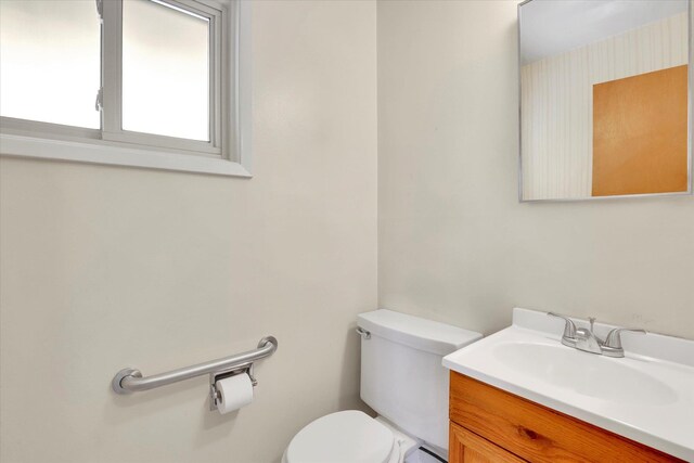 1718 E 39th Ave, Spokane, WA 99203 - bathroom with toilet and vanity