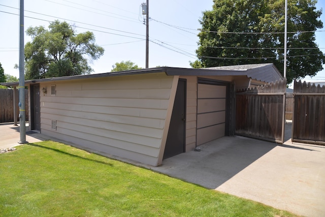 7516 E Baldwin Ave, Spokane Valley, WA 99212 - view of garage