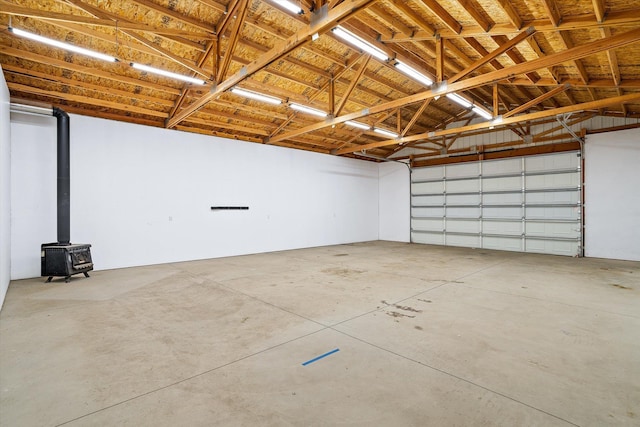 1541 Thompson Rd, Elk, WA 99009 - garage featuring a wood stove