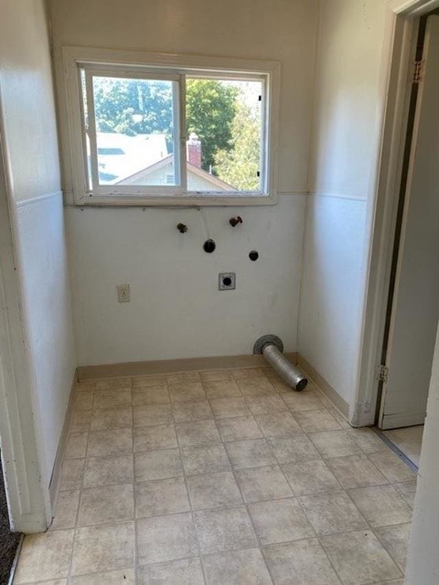 2526 W Sinto Ave, Spokane, WA 99201 - washroom with hookup for an electric dryer and hookup for a washing machine