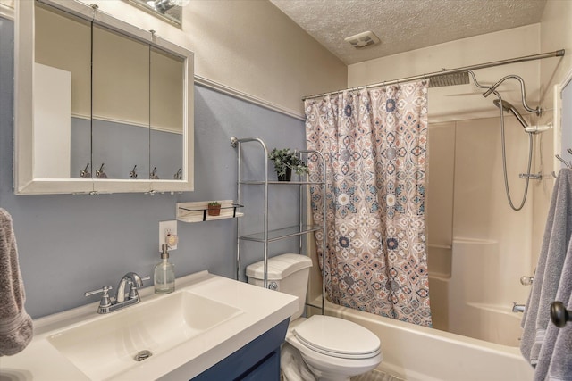 4526 N Walnut St, Spokane, WA 99205 - full bathroom with a textured ceiling, shower / tub combo with curtain, and vanity