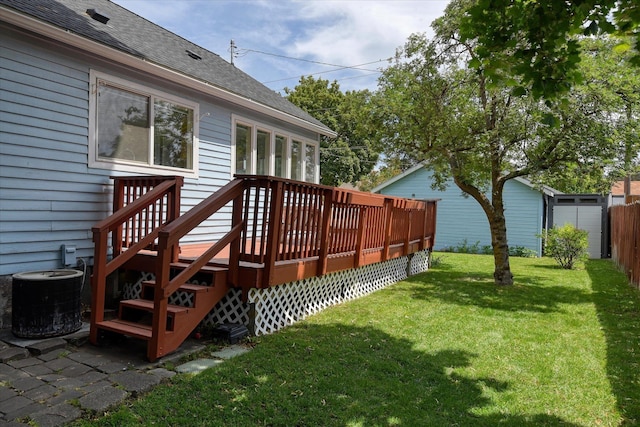 4526 N Walnut St, Spokane, WA 99205 - view of yard featuring a deck