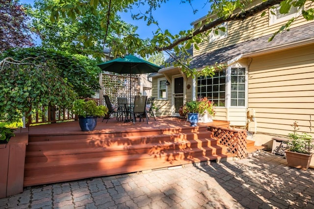 203 W 21st Ave, Spokane, WA 99203 - view of patio with a wooden deck and outdoor dining area