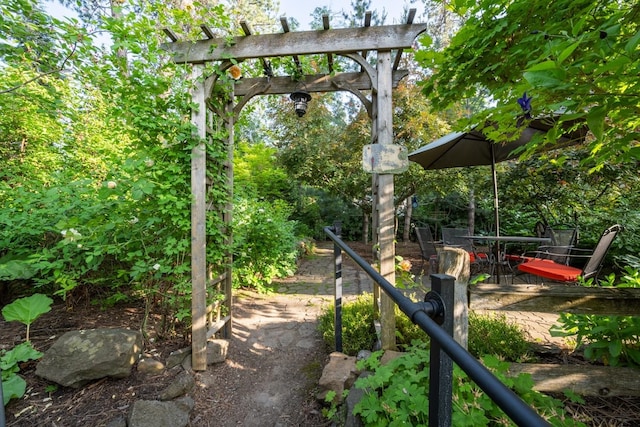 203 W 21st Ave, Spokane, WA 99203 - view of yard with a pergola and a patio area