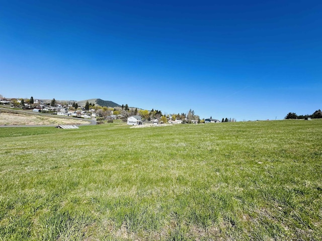 435 S Skyline St, Tekoa, WA 99033