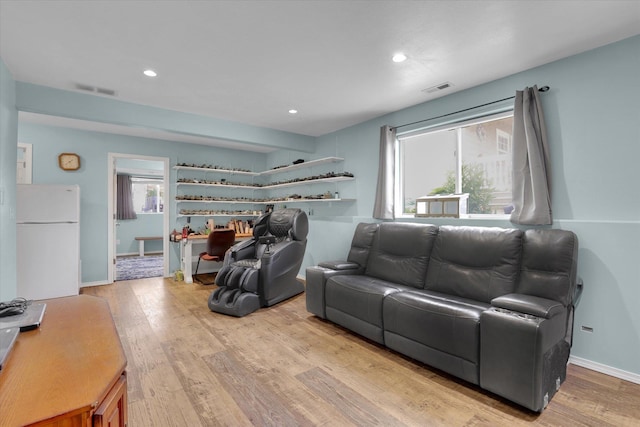 1707 E Vanetta Ave, Spokane, WA 99217 - living room with light wood-type flooring and recessed lighting
