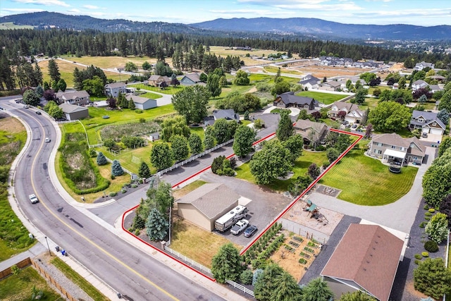 2813 S Steen Ln, Greenacres, WA 99016 - aerial perspective of suburban area featuring a mountain backdrop and property boundaries highlighted