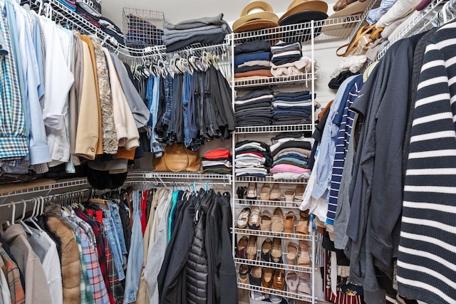 2808 E 62nd Ln, Spokane, WA 99223 - view of walk in closet