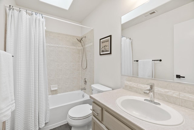 2808 E 62nd Ln, Spokane, WA 99223 - full bath with vanity and shower / bath combo