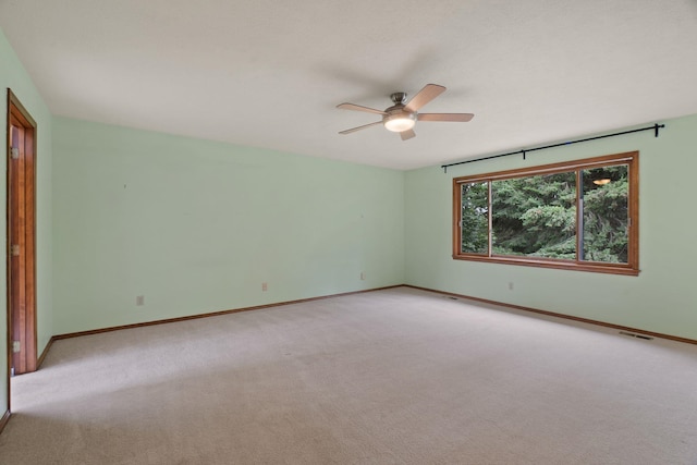 13419 N Whitehouse Ct, Spokane, WA 99208 - unfurnished room featuring a ceiling fan and light carpet