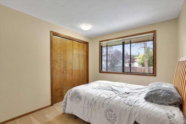 4319 S Myrtle St, Spokane, WA 99223 - bedroom featuring light carpet and a closet