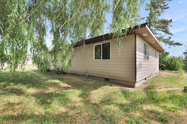 42503 N Regal Rd, Elk, WA 99009 - view of side of property featuring crawl space
