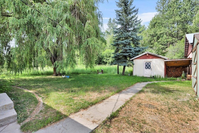 42503 N Regal Rd, Elk, WA 99009 - view of green lawn with an outbuilding