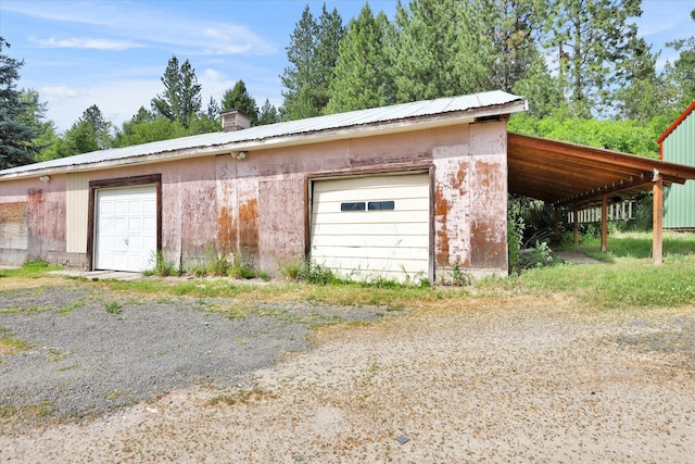 42503 N Regal Rd, Elk, WA 99009 - garage featuring a detached garage