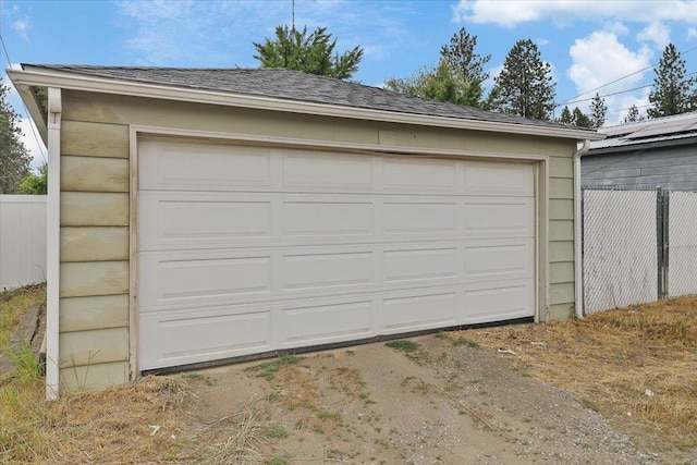 5318 N Walnut St, Spokane, WA 99205 - view of garage