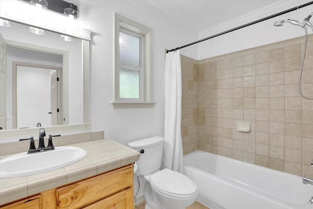 13306 N Muzzy Rd, Newman Lake, WA 99025 - full bath featuring shower / tub combo with curtain, vanity, and ornamental molding