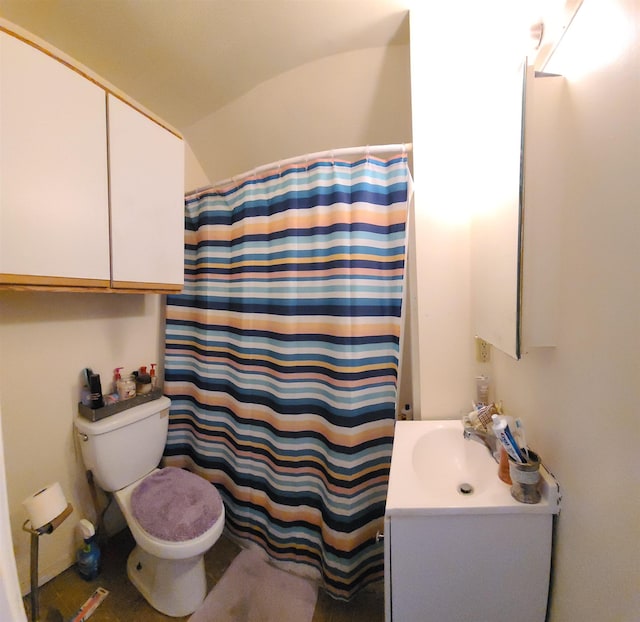 2613 W Gardner Ave, Spokane, WA 99201 - bathroom featuring vanity and a shower with curtain