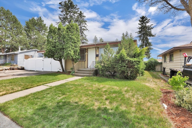 3511 W Francis Ave, Spokane, WA 99205 - view of front of house featuring a gate