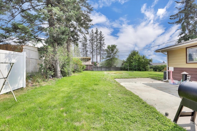 3511 W Francis Ave, Spokane, WA 99205 - view of yard featuring a patio area