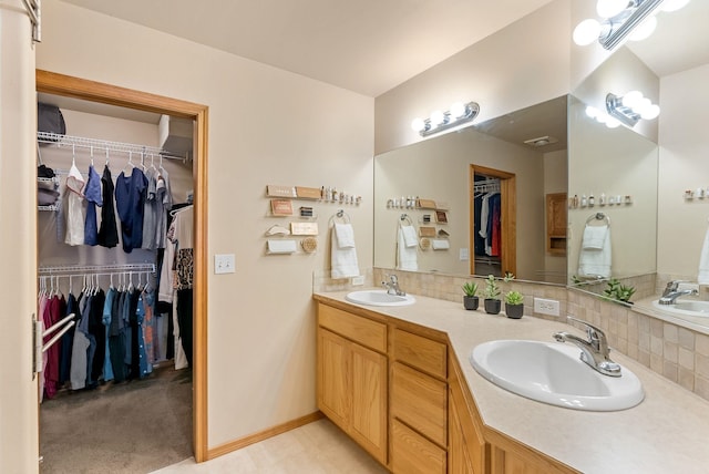 3518 S Woodlawn Dr, Spokane Valley, WA 99206 - full bath featuring double vanity and a spacious closet