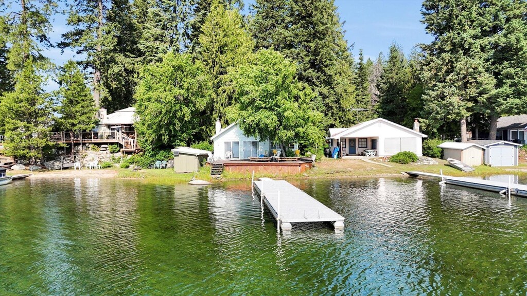 261 Terrace Ave, Newport, WA 99156 - photo 1