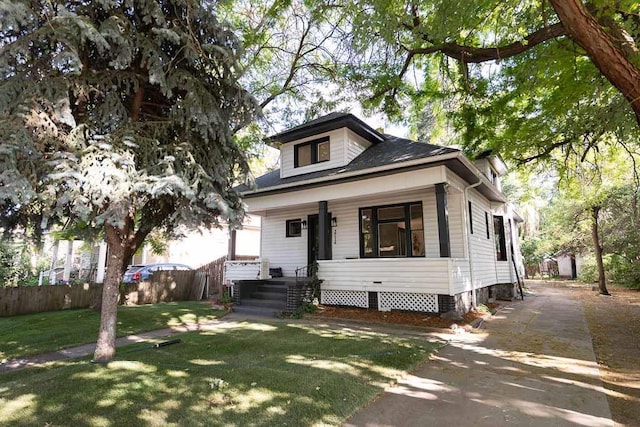 2514 4th Ave, Spokane, WA 99202 - view of front of house featuring covered porch and crawl space