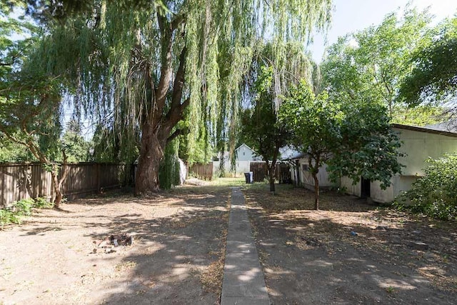 2514 4th Ave, Spokane, WA 99202 - view of yard