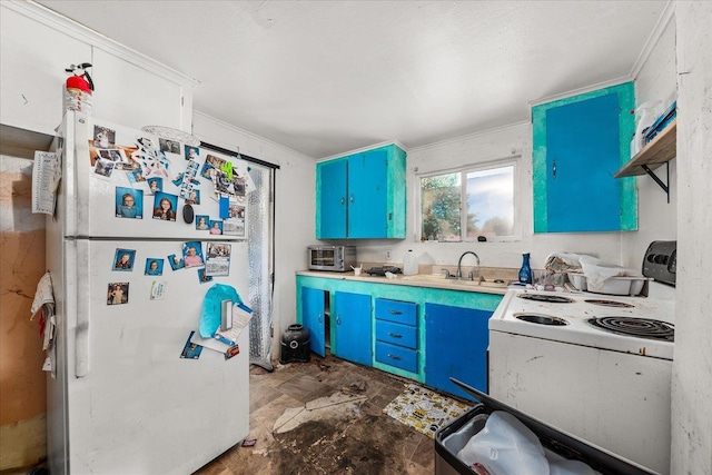 1111 W Main Ave, Chewelah, WA 99109 - kitchen featuring white appliances, blue cabinetry, crown molding, extractor fan, and light countertops