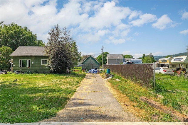 1111 W Main Ave, Chewelah, WA 99109 - view of yard