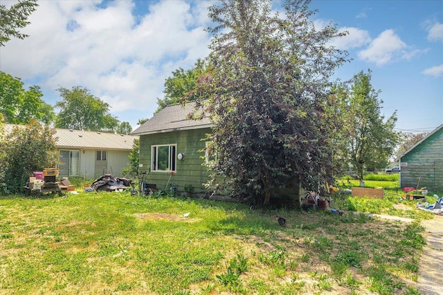 1111 W Main Ave, Chewelah, WA 99109 - view of green lawn