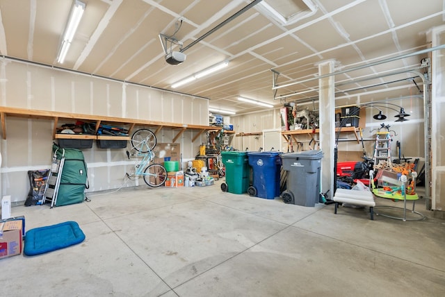 4513 S Crows Nest Ln, Spokane, WA 99206 - view of garage