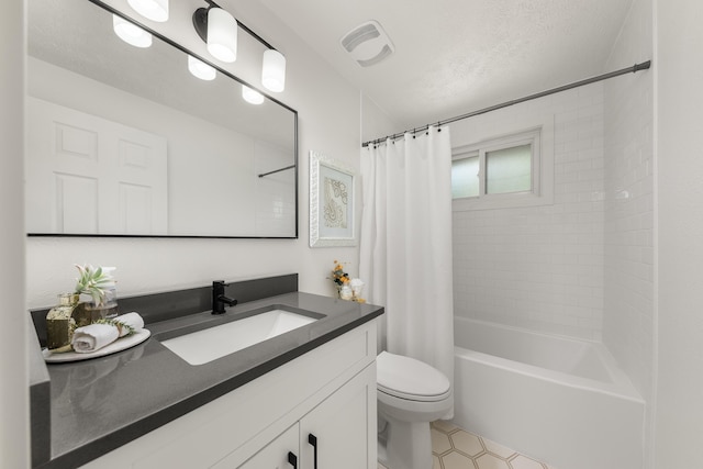 7721 N Wilding Dr, Spokane, WA 99208 - bathroom featuring vanity, shower / bath combination with curtain, and tile patterned flooring
