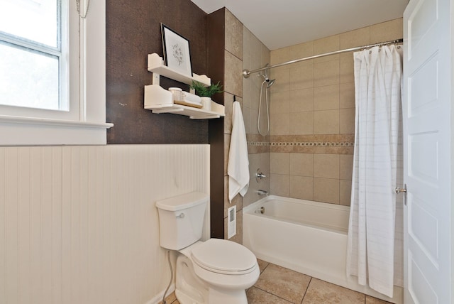 1315 N Hollis St, Spokane, WA 99201 - full bath featuring shower / bath combo, tile patterned flooring, and wainscoting
