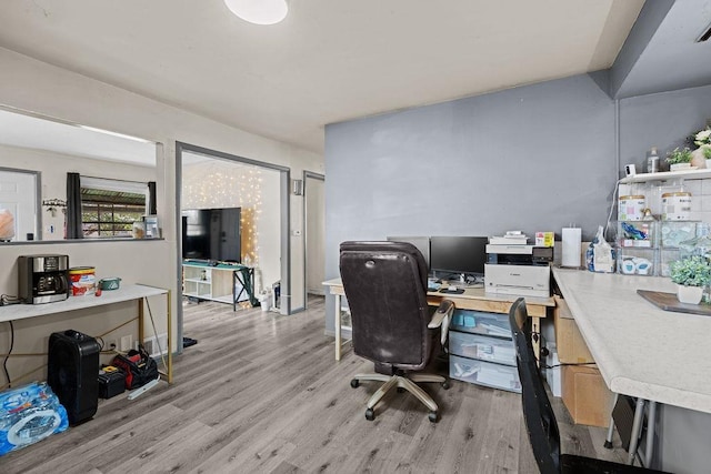 1630 E Broad Ave, Spokane, WA 99207 - office with wood finished floors