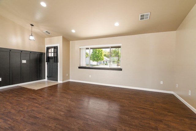 1819 N Center Ln, Spokane Valley, WA 99212 - empty room with lofted ceiling, wood finished floors, and recessed lighting