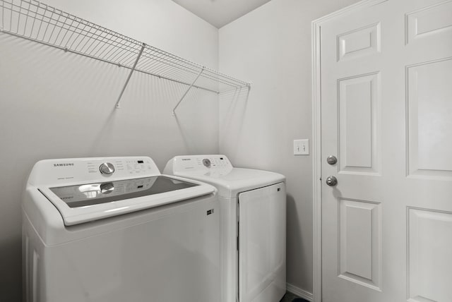 818 S Apple Pl, Spokane, WA 99224 - laundry room with independent washer and dryer