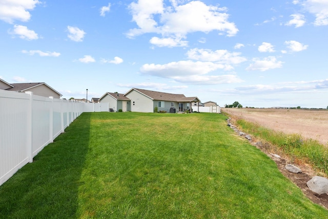 818 S Apple Pl, Spokane, WA 99224 - view of yard
