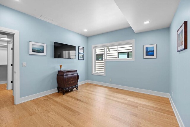4408 E 23rd Ln, Spokane, WA 99223 - bedroom with light wood-style flooring and recessed lighting