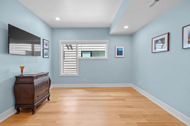 4408 E 23rd Ln, Spokane, WA 99223 - unfurnished room featuring light wood-style flooring and recessed lighting