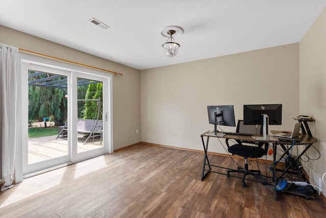 3224 E 42nd Ave, Spokane, WA 99223 - office with wood finished floors and baseboards