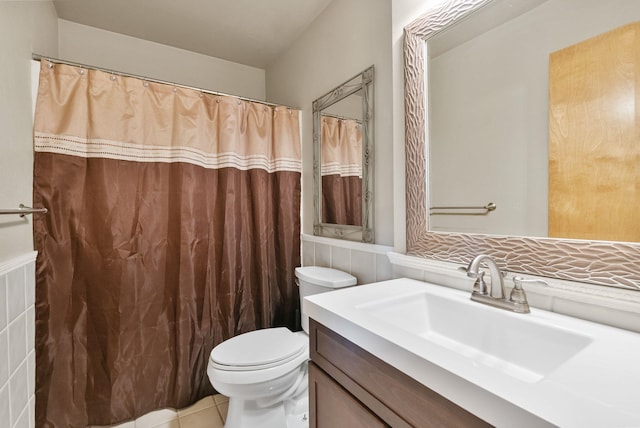 3224 E 42nd Ave, Spokane, WA 99223 - full bath with vanity, curtained shower, and tile patterned flooring