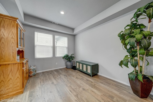 3640 S Clinton Rd, Spokane Valley, WA 99206 - sitting room featuring light wood-style flooring, a raised ceiling, and recessed lighting