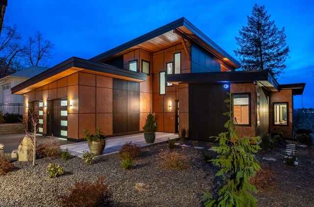 1747 N W Point Rd, Spokane, WA 99201 - photo 1