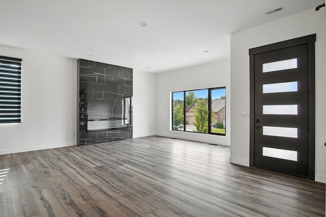 11208 E Rimrock Ln, Spokane Valley, WA 99206 - entrance foyer featuring wood finished floors
