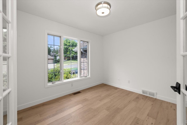 910 E Donegal Ave, Spokane, WA 99223 - photo 24