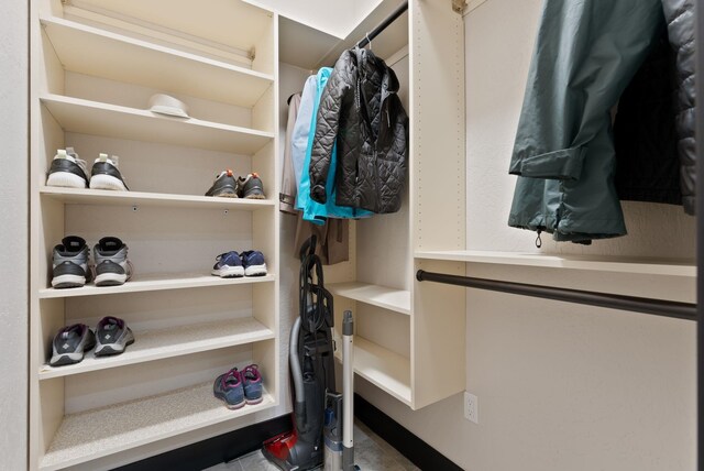 25204 N Lords Ln, Chattaroy, WA 99003 - view of walk in closet