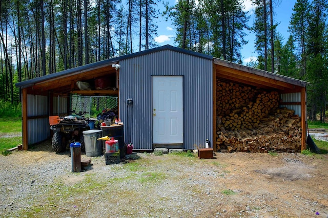 191 Amherst Ln, Newport, WA 99156 - view of pole building featuring a carport