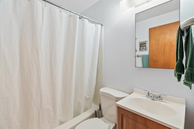 45 E Euclid Ave, Spokane, WA 99207 - full bath with vanity and shower / tub combo